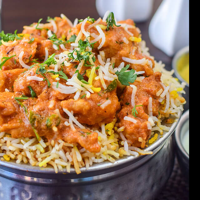 BAWARCHEE MURGH MAKHHAN BIRIYANI