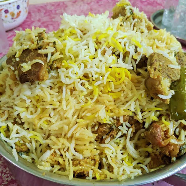 BAWARCHEE DUM GOSHT BIRIYANI